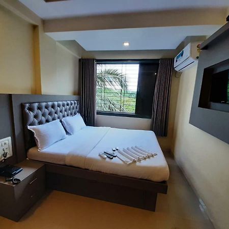 Hotel Royal Comfort Bombay Extérieur photo